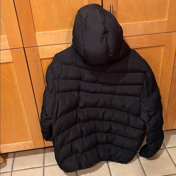 Dutch Bros Black Quilted Jacket with White Accents - Picture 5 of 5